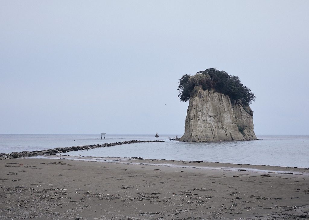 Mitsukejima on a cloudy day