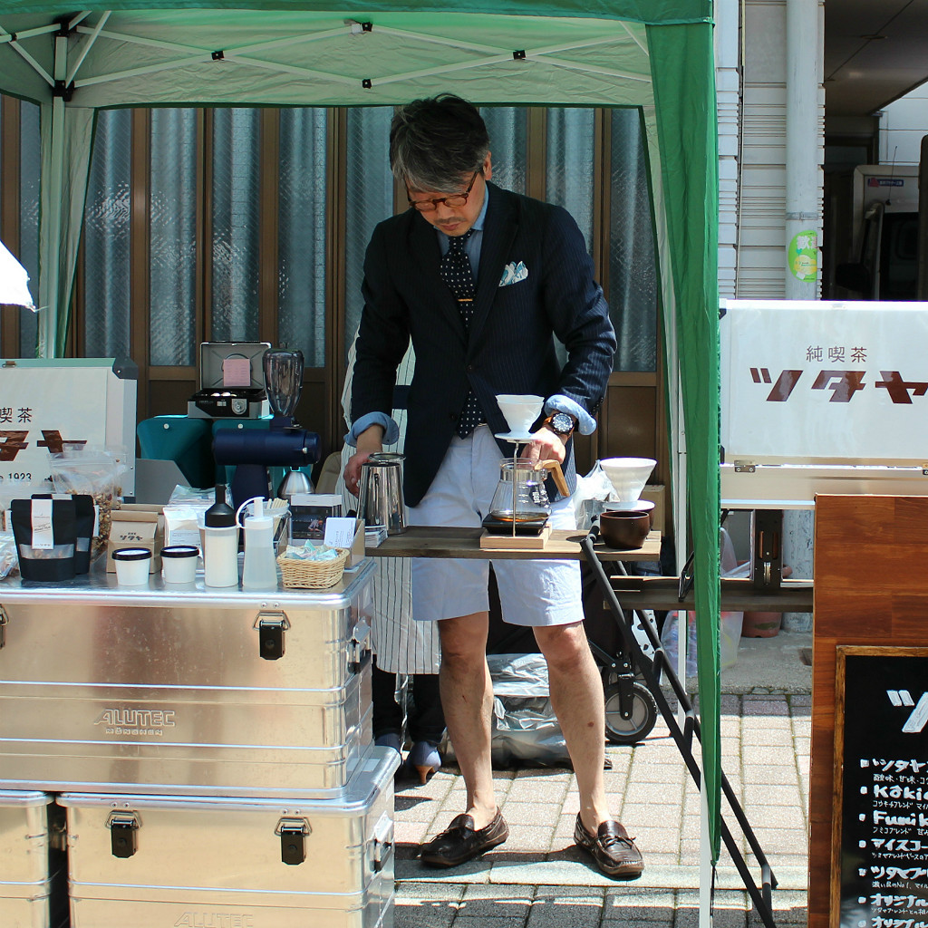 Beating the heat while staying professional in Shin Tatemachi's Coffee Campaign in Kanazawa, Japan