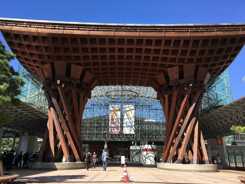 The Drum Gate at Kanazawa Station, Aaron Maninno