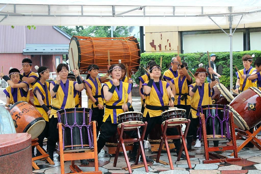 Taiko performance at Kakinokibatake Mizukake Festival in Kanazawa, Japan