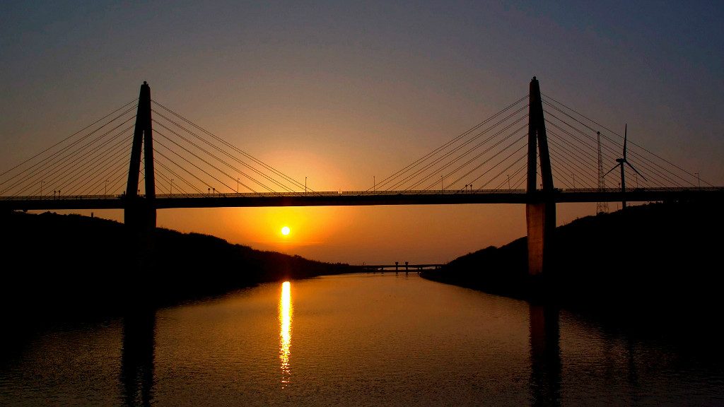 Sunset Bridge at sunset, photo from Uchinada Tourism Association