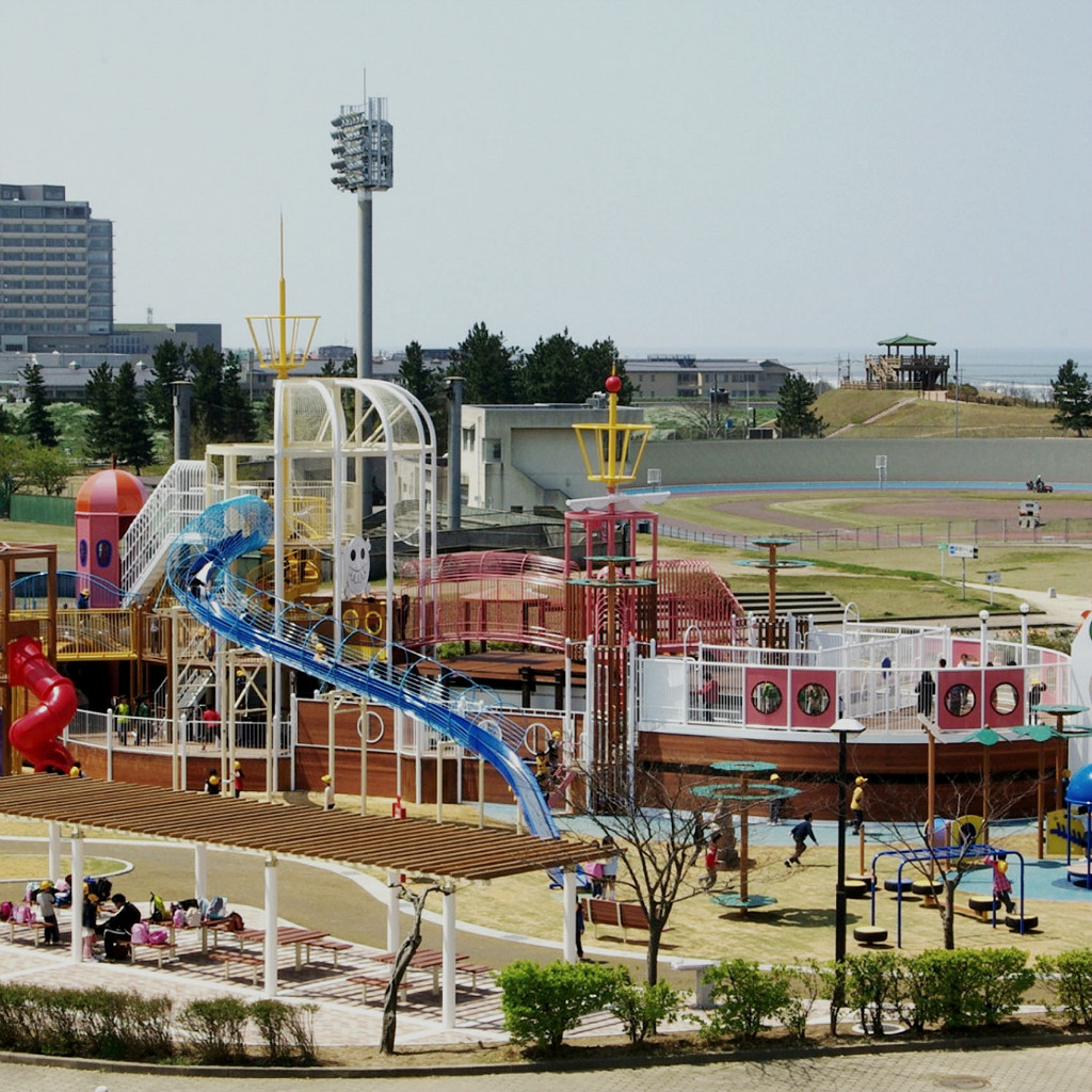 Giant Ship Playground at Uchinada, photo by Uchinada Tourism association