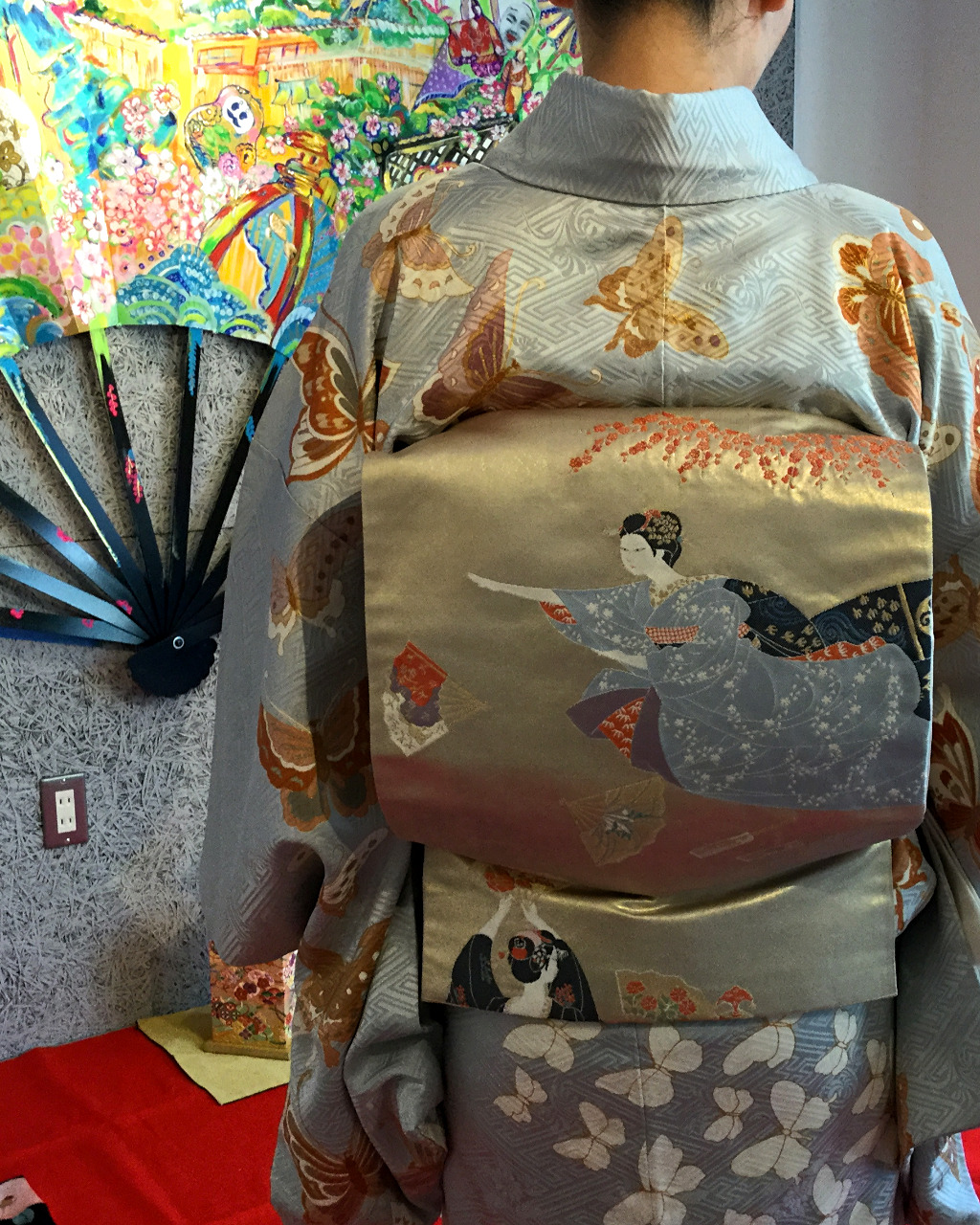 Kimono depicting the geisha game of tosenkyo, inside Kaname Hostel in Kanazawa