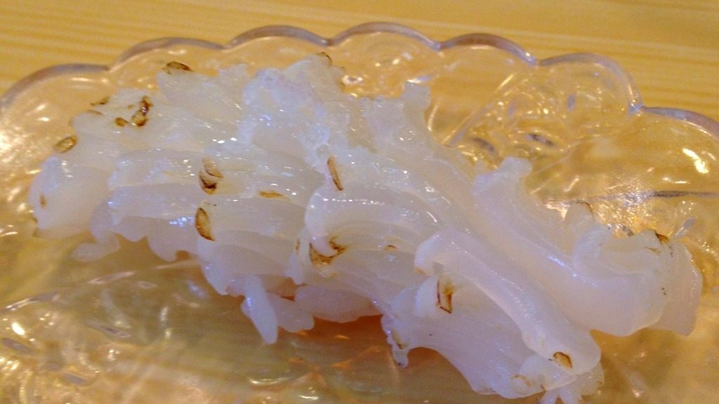 Yari-ika, Kanazawa's winter squid sushi
