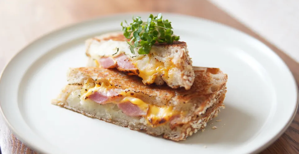 Bacon Cheese Potato Hot Sandwich at Kesaran Pasaran Espresso Bar in Kanazawa